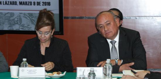 Los diputados Carmen Campa y Cesáreo Márquez