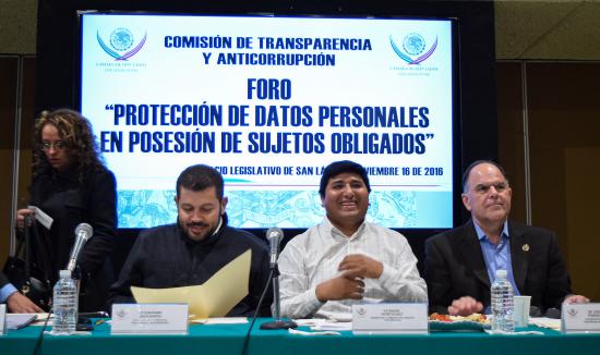 "FORO DE PROTECCIÓN DE DATOS PERSONALES EN POSESIÓN DE SUJETOS OBLIGADOS"
